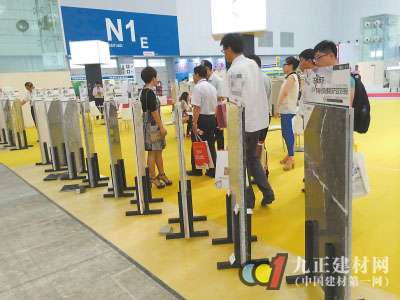 南安石企亮相天津石材展“捞金”