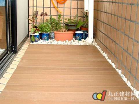 秸秆地板重磅出击 地板业环保路更长远