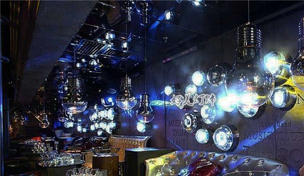 广州本色酒吧吊灯灯泡吊灯简约现代玻璃灯大中