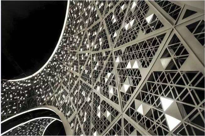 2016款小区复古防盗网式铝窗花