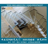 家用玻璃楼梯定制、工程项目钢结构楼梯、高性价比楼梯制作