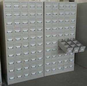 比较大的保险柜 145499322f902a6.jpg