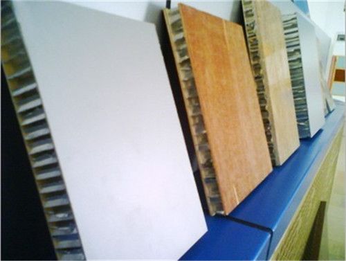 仿木纹铝蜂窝板 可定制