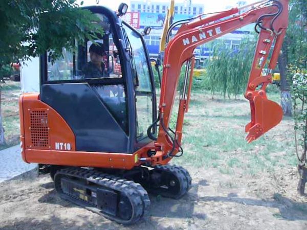微型挖掘机NT18 - 南特 - 九正建材网(中国建材