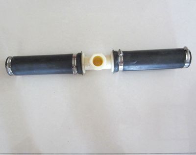 产品结构管式曝气器由曝气膜片、空气管 产品结构
管式曝气器由曝气膜片、空气管