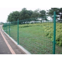 现货公路球场双边丝双圈框架护栏网隔离栅 用于小厂区车间高速