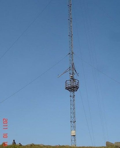 30米拉线式中波发射塔产品相册 